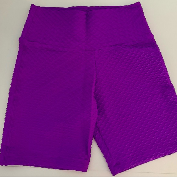 Booty by Brabants Croco Skin Biker Short in Samba - Picture 3 of 3